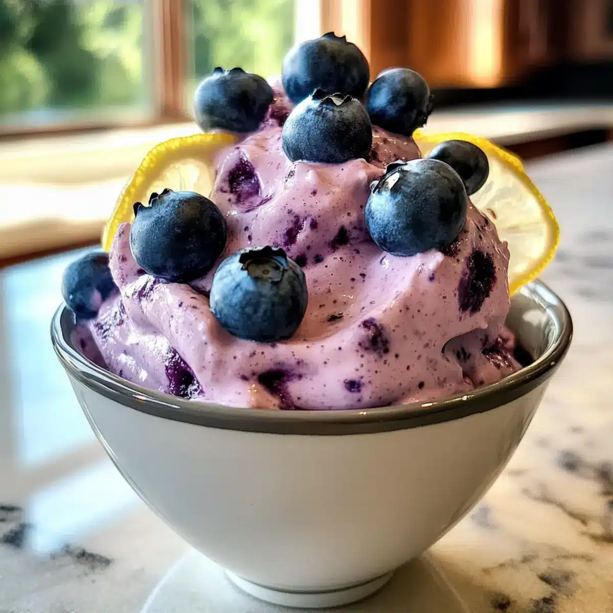 Zitrone und Blaubeere